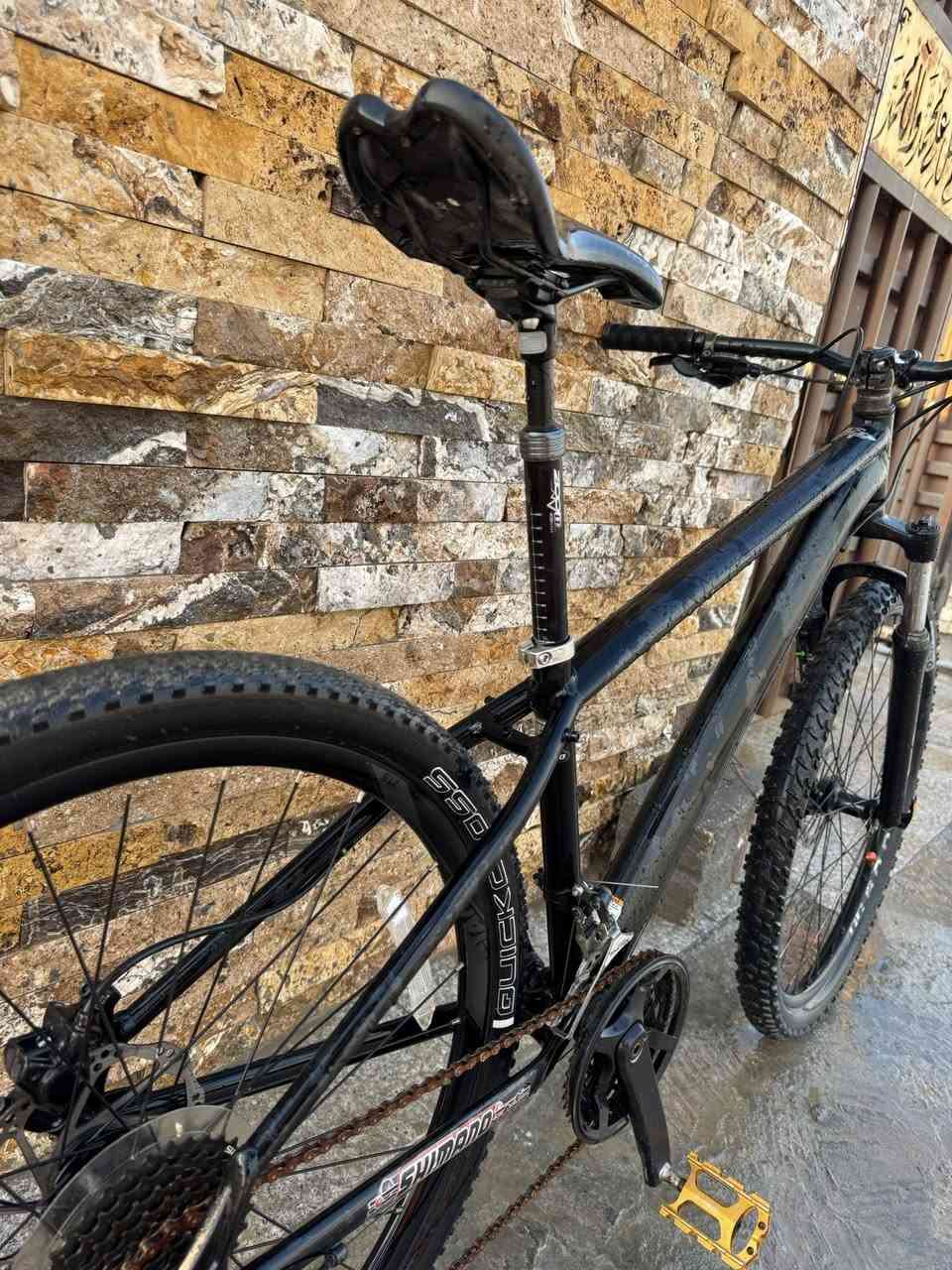 السلام عليكم ❤️
اللهم صلي على محمد وال محمد

متوفر دراجة جبلي ماركة CANNONDALE الأميركية ❤️🔥

حجم 27.5  فريم  رياضي عالي حلوة استعراضية 

سيت ((9*3))   التوس حديث 

بريكات هايدروليك تيكترو ❤️‍🔥

مدة سرج دبل ماركز zoom

دراجة مابيها اي نقص وين متريد طير بيها  ونظافة. 100%

سعرها 320 الف بيها مجال للجاد
توصيل موجود

مكاني بابل -***********
