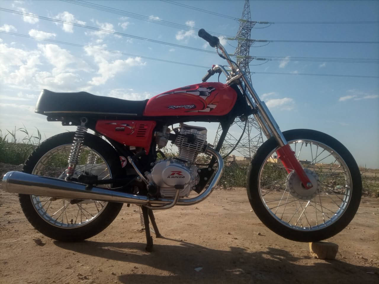 السلام عليكم للبيع كفالة عامة وراق صولي الشاصي رشة ومحرك رابيدو دراجة دهنهة بعدة ما مبدل قبل 4من ماخذهة السعر 850وبيهة مجال خاص مفتوح


**إذا كنت صاحب هذا الإعلان وتريد حذفه لأي سبب، رجاءا أرسل رسالة إلى الدعم الفني**