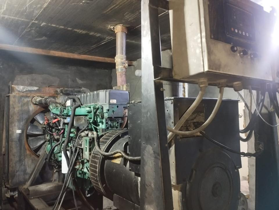 ڤالفو  d 12   بدون بخار بدون  بدن مشکل  سعر ٧٥ ورق  مکان سلیمانیە قضائ رانیە  
رقم ساحب مولید 

***********
