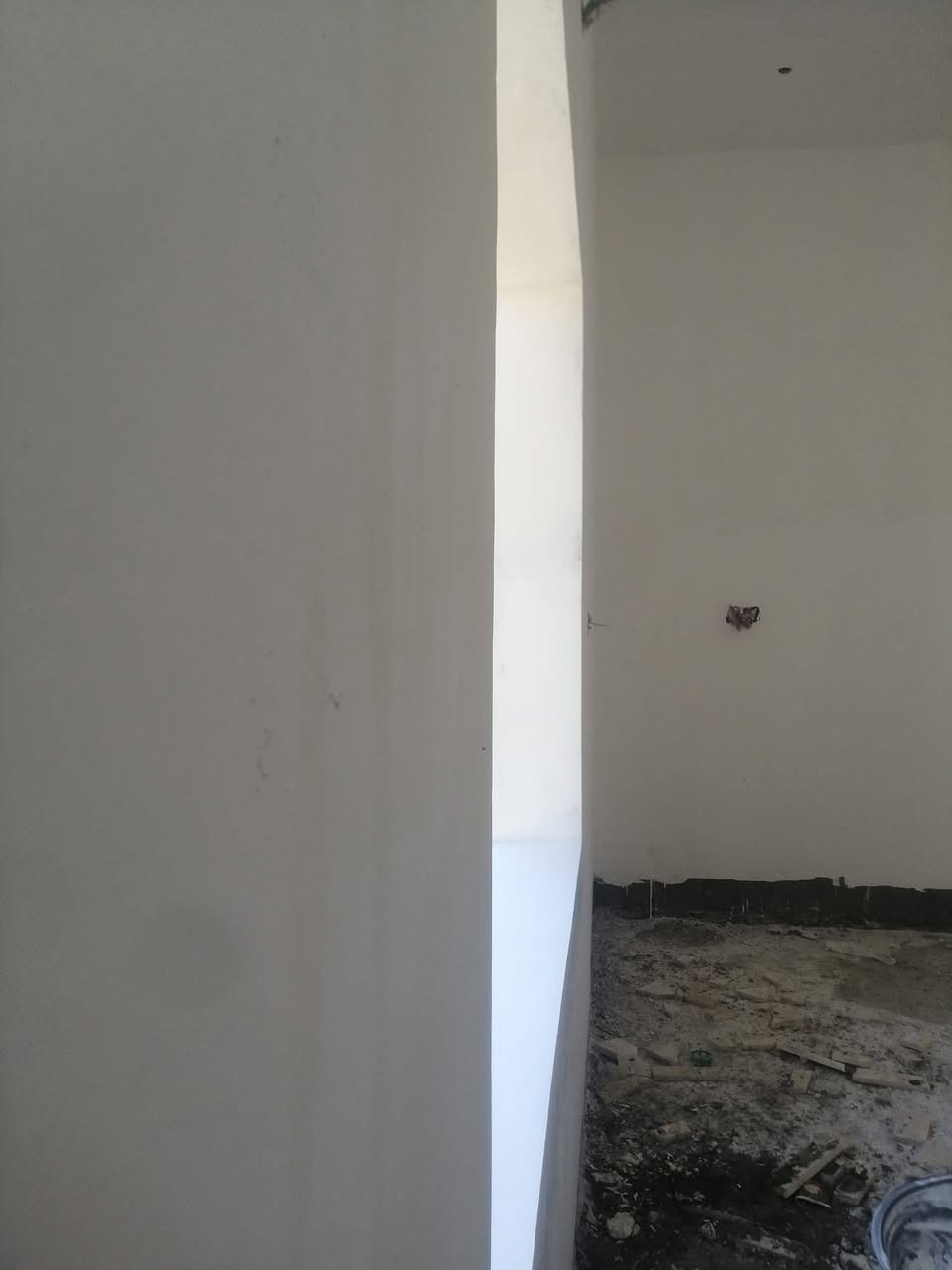 سلام عليكم لبخ ومخمر جص شغل درجه اولى شرط مهندس  هذا رقمي ***********
