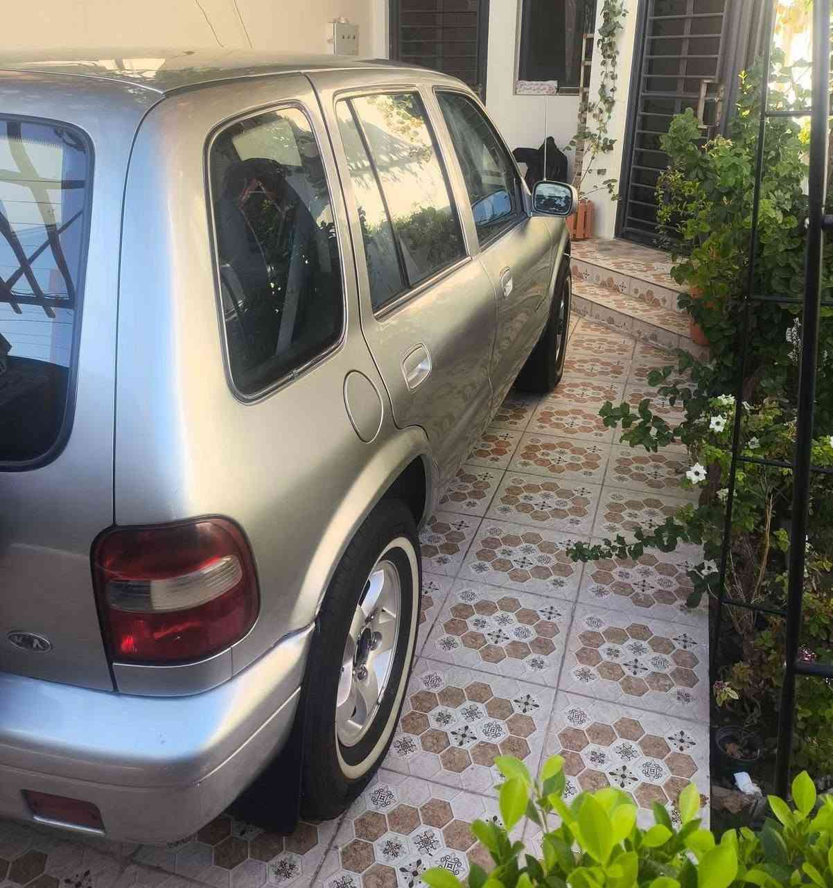 سبورتج 2001
مكفولة من الضربة
السيارة بلادية جداً 
كير ومكينة مكفولات 
تبريد ثلج 
رقم بغداد ب اسمي تحويل ثاني يوم 

***********
سنوية ورقم انكليزي جديد

🟩علق سوف يوصلك الرسائل سعر
