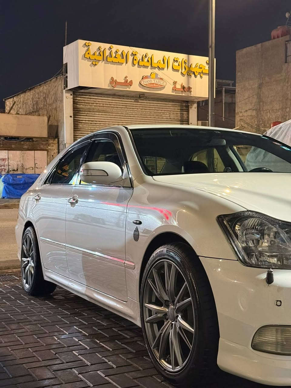 سلام أو عليكم من رخصت مدير الكروب شاهينه ٢٠٠٧ البصمه الرصاصية شخصي ٨٢ رسمي رقم بصره مميز باقي عل سنويه السياره جديده كفاله من الزلغ تحوير داخل أو خارج النجف مشط يسره بلاد ٣دكم دواخل سود السعر ١٦٥ اوبيه مجال بسيط وقم راعي السياره *********** إذا اتشوفه غليه عليك اعبر المنشور يلطيب ودعيلي بلرزق
