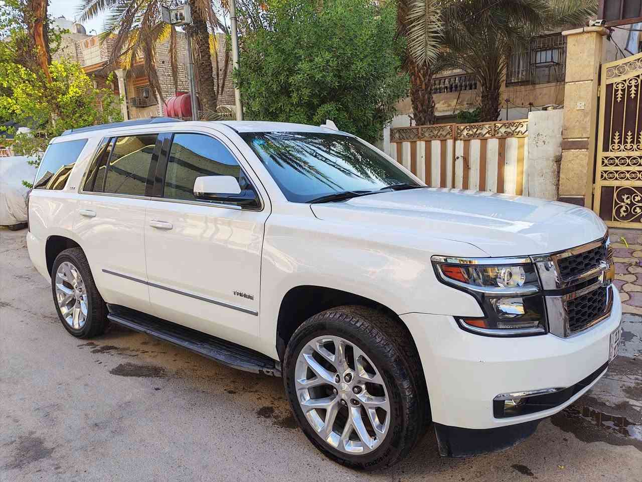 السلام عليكم
تاهو 2020 رقم بغداد دولي جديد باسمي تحويل ثاني يوم سنوية ورقام وهزة كلة جديد سيارة جاهزة ما بيهة اي نقص حادثه مرفق بالمنشور 

محرك 5300
السعر 295
المكان بغداد/ جميلة
رقم المبايل ***********
