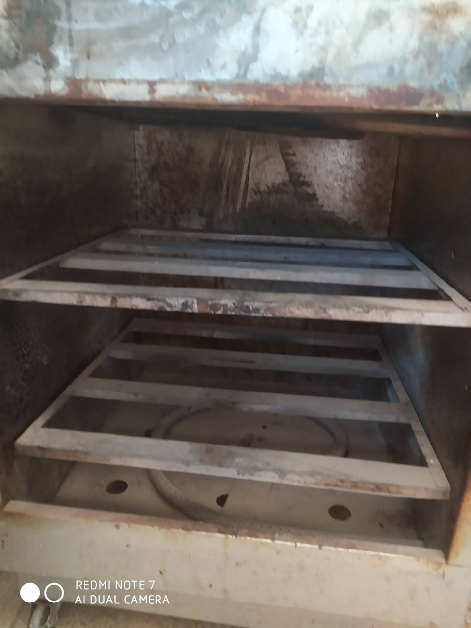 السلام عليكم غراض للبيع 
غلايه ب25 قفل فرن شوي 40 قفل هاون 150 بي مجال 
للتواصل عبر الرقم ***********
