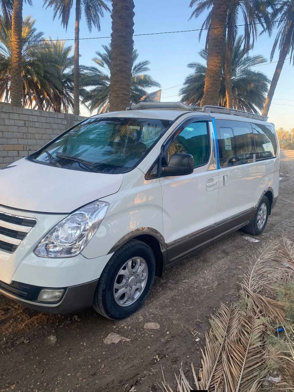 السلام عليكم ستاركس موديل 12 مفتوح رقم بغداد سنويا ل 28 مصفره هيئة وغرامات سياره جاهزة مال جناي السعر 142 وبيهه مجال للشراي العنوان الديوانية الدغاره ***********
