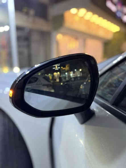 سلام عليكم 
للبيع | 2025 KIA K5 GT-Line

المسافة المقطوعة: 6,773 ميل
الضرر: صبغ في الجاملغ الخلفي الأيمن
المحرّك: 2500cc
رقم بغداد
المواصفات:
 • فتحة سقف بانوراما
 • تشغيل بصمة
 • رادار أمامي
 • رادار جانبي (نقطة عمياء)
 • تحكمات مقاعد كهربائية
 • شاشة وسطية كبيرة
 • سايد بريك دكمة (Electronic Parking Brake)
 • تدفئة مقاعد
 • تدفئة ستيرن
 • نظام تثبيت السرعة
 • حساسات أمامية
 • كاميرا خلفية عالية الدقة
 • دخول ذكي
 • إضاءة خارجية LED
السعر:247ورقة 
للتواصل :***********r
