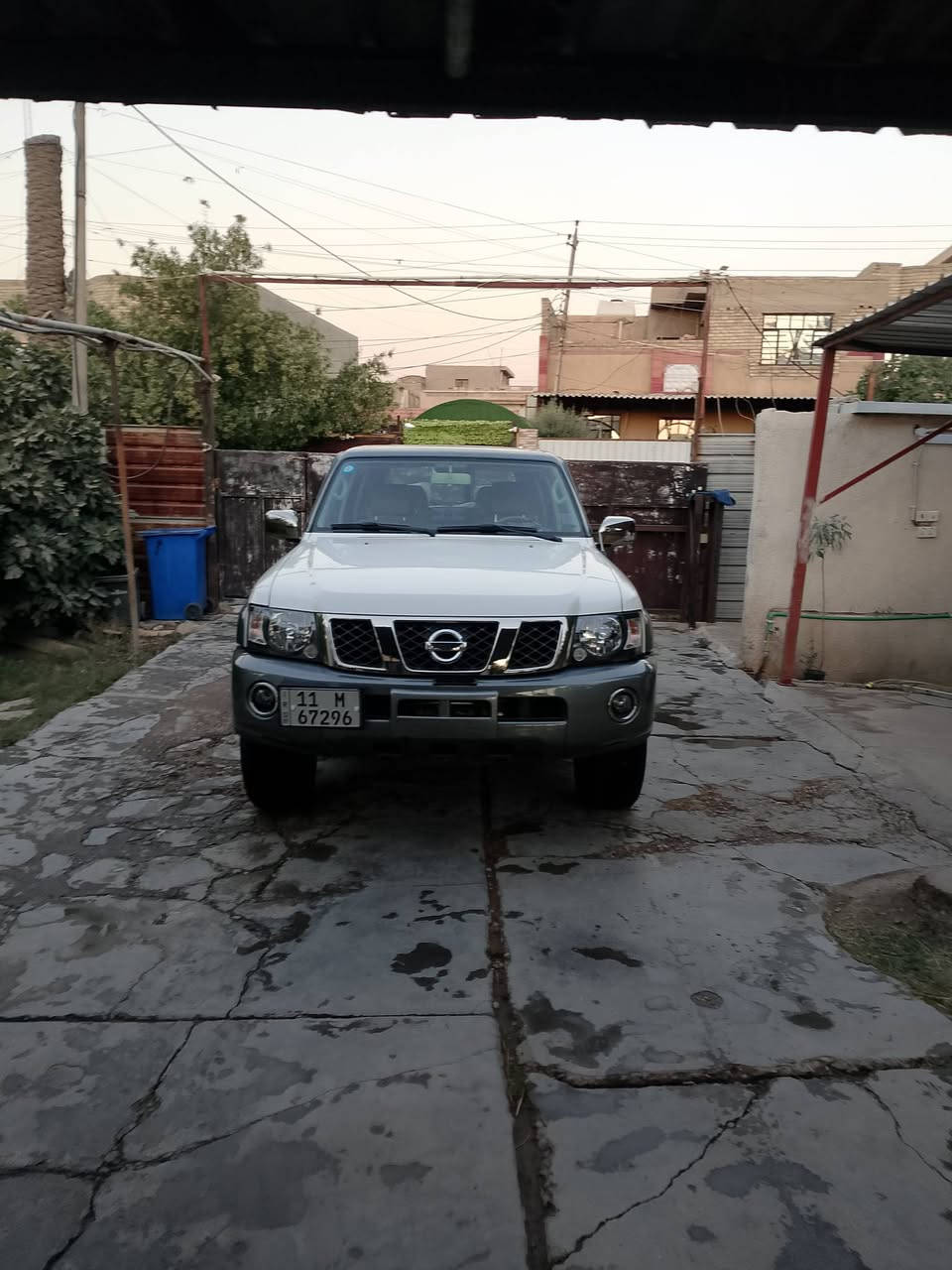 السلام عليكم نيسان باترول سوبر سفاري 2019بأسمي رقم بغداد دولي السيارة زيرو عله أيدي بعده السيارة بعدها أخت الزيرو ماشيه 21 ألف تخم تاير شركه بعده بيه محرك ما مغسول من الشركه السياره مخزونه بسرداب مكفوله من الرصعه ومن التكحيل عارضيه 38ألف وبيه مجال بسيط الاستفسار الاتصال على الرقم التالي (***********)

