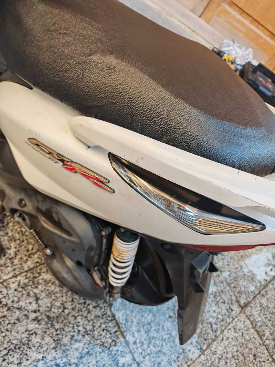ثعلب نوزل
السعر ٥٥٠ الف 
شغاله كامله 
بس بيه خربطه بالجويتر شويه 
مكان بغداد جكوك 
فقط متواجد هاتف 
***********
