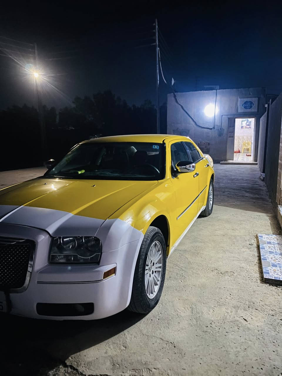 يالله  السلام عليكم 
اوباما عشرة اصل (٢٠١٠) 
مكينه. صارلها عشر ايام شادها 
تخم نوزل وتخم بلك وتخم مجول  قايش تايمن جاينات واشرات واتربم.  الله شاهد كله باكيت سفرة وحدة ماطالعات 
كير. خير من الله.   فلتر ودهن ميتاسو اليوم. شادة 
اكسل يخبل 
كاردن هوه وربل شيال وجاهز ليوم مشدود 
تبريد جاهز 
تخم تايرة جديد 
ظفيرة وطبله جديدة باكيت 
حداده صدر امامي  بعد ماماشي بي ولا سفرة  جاهز للاخير 
مجموعه ستيرن كامله. فراكات وكوبلن وجاروب. وكلشي جديد 
مروحه عاصفه وراديترات جدد 
غرفه شادها مال ٢٢ 
تنته مغلفه نايلون 
كاعية مدوشمه وجاهزة  تفصال 
صبغه وسمكرة  جديده 

اخوان السيارة معمرة للاخير. اكفل عيب شرعه واصوليات 
يعني موتجيني شمفتوح بيها برغي لونرماده 
رقم انكليزي مشروع وطني  بنفس اليوم ابصملك 
مكاني ميسان العمارة 
السعر 120 
***********
