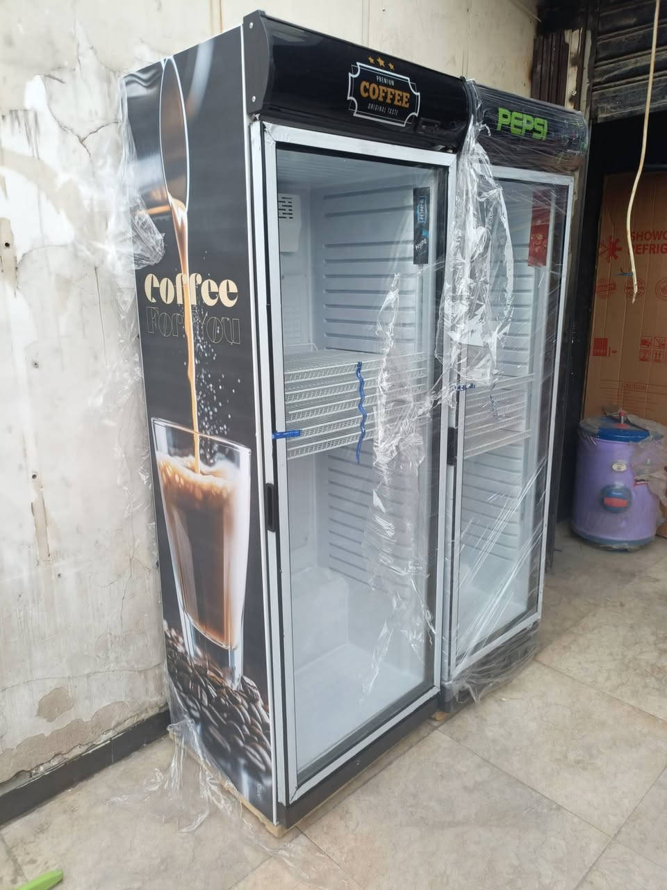 عارضات عمودية جديد حجم 70
و 60 للاستفسار الاتصال على الرقم *********** مكاني بغداد الحبيبيه
