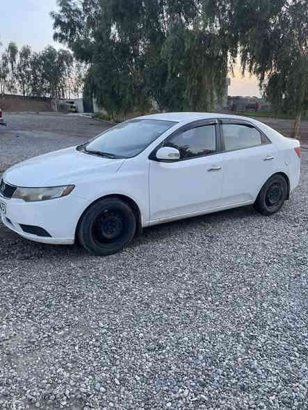 کیا فۆڕتی Kia Forte 2010
مەکینە گەورە ئەمریکی چوار تایەی نوێی لەبنە
گێر و مەکینە بەشەرت سەنەوی هەتا 2027 

سبوغیش پێنج پارچەی پشتەوەی هەیە 
پێشی کەپسە و سەقفیش هیچی نییە  
سعریشی 86 وەرەقە و مەجالێکی کەم 
 *********** ڕەقەم تەلەفۆن
