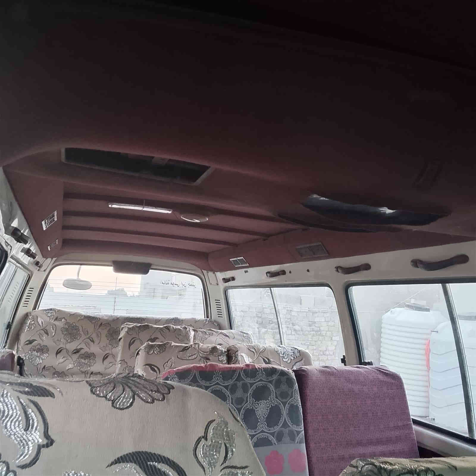 سلام عليكم من رخصت لدمن فتون ٢٠١٢ جاهزة بغداد مشروع وطني سيارة حرة كير محرك اكسن شاصي رقم شاصي بليتة مكفول سنوية ٢٧ سيارة راعيهة متوفي مراوس مراوس مراوس بسيا  ١٤ راكب رقم لماني لعندة ويدور مراوس حتة لو شرعي متوفي عادي ***********
