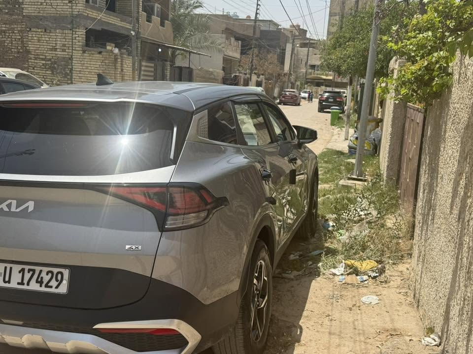 السلام عليكم سبورتج ٢٠٢٣ رقم اربيل بسمي واراد امريكي مواصفاته lx دخول اسويج مو بصمه محرك ٢٥٠٠ دفع رباعي رادار امامي خلفي كشنات هيتر توقف ذاتي مانع اصطدام وبعد بيه مواصفات حادثه فقط جاملغ اليمنه يربك فقط دركه وراجع سستم السعر ١٧٦وبيه مجال العنوان بغداد حي الجهاد ***********
