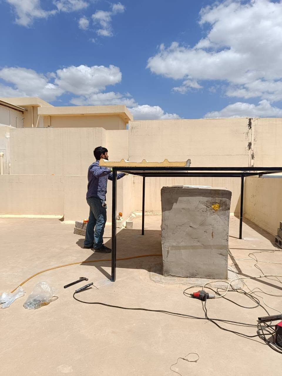 (سقائف مبردات)
حدادة الشهم  👨🏽‍🔧🚛
لعمل كافة انواع الحداده والصيانه🛠️✅
( سقائف -ابواب- ديكورات- كتائب)
حسب الطلب ✅
في جميع مناطق أربيل🌏💞

للتواصل راقم الهاتف
            (***********)   يوجد واتس اب     (***********)
