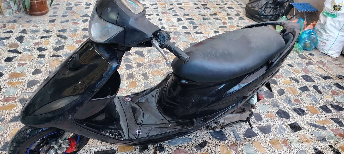 السلام عليكم عدلة للبيت السعر 475 وبيهة مجال حك الجية المكان بغداد عويريج قرب علوة للتواصل ***********
