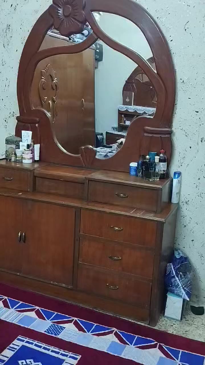 غرفه عراقيه للبيع اريدها ب500 وبيهه مجال العنوان كربلاء  سوق الشهداء مقابيل أسوق اليا للاستفسار خاص


**إذا كنت صاحب هذا الإعلان وتريد حذفه لأي سبب، رجاءا أرسل رسالة إلى الدعم الفني**