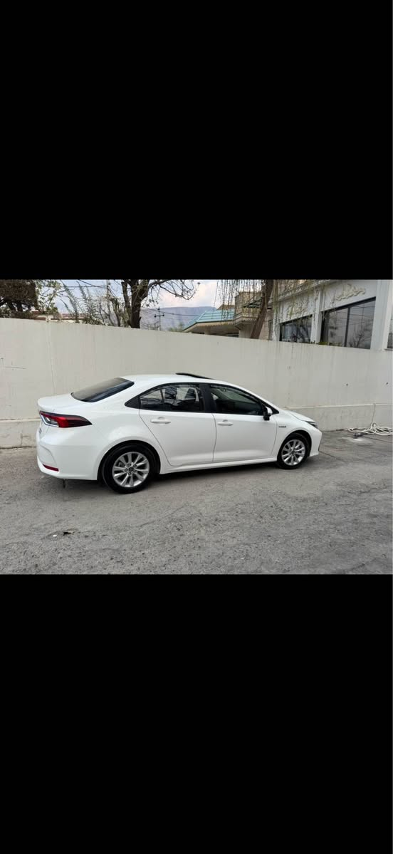 ***********توتا كرولاي فولي هايبريد مكينة ١٨ سلايد تةنها يةك پارجةو دوبيستي بوياخة لة سةر شوخيت بي داحم دةحامي بؤ دةحامي شوختيش بة شةرتة ٢٥ هةزار رؤيشتية شمشمل, السليمانية
