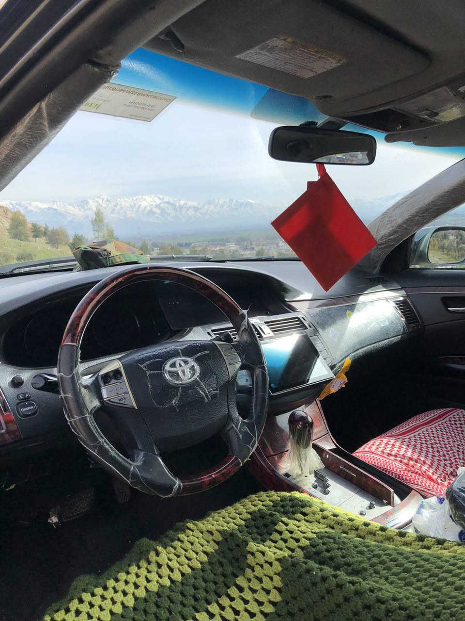 ئەڤەلۆن ٢٠٠٦ فرۆشتن یان گۆڕینەوە  
کامل بۆیاخ  
بێ ڕەقەمە
وەرنەگەڕاوە 
قرچی بەسیتی ھەیە 
گێڕ و مەکینە مەزبوت 
فول فول مواسەفات بەس بەسمەنیە 
سعری ٥٥ گەڵا کەمێک معامەلە 
گۆڕینەوەش ئەکەین 
*********** وەتس ئەپ و ڤایبەر السليمانية, العراق
