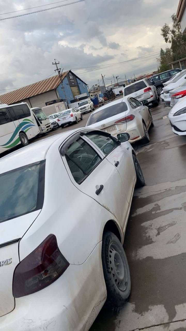 یارس مودیل 2009 
4 پارچه جی جی سبوغ  به عیزام  ده یفروشین 
گیر و مه کینه ته برید به شه رت مه کینه ی بیکاشوی گه وره ی له سه ره زور به کیشه 
جه مپی لا ی سایقی هه یه
سعری 78 معامله له *********** أربيل, العراق
