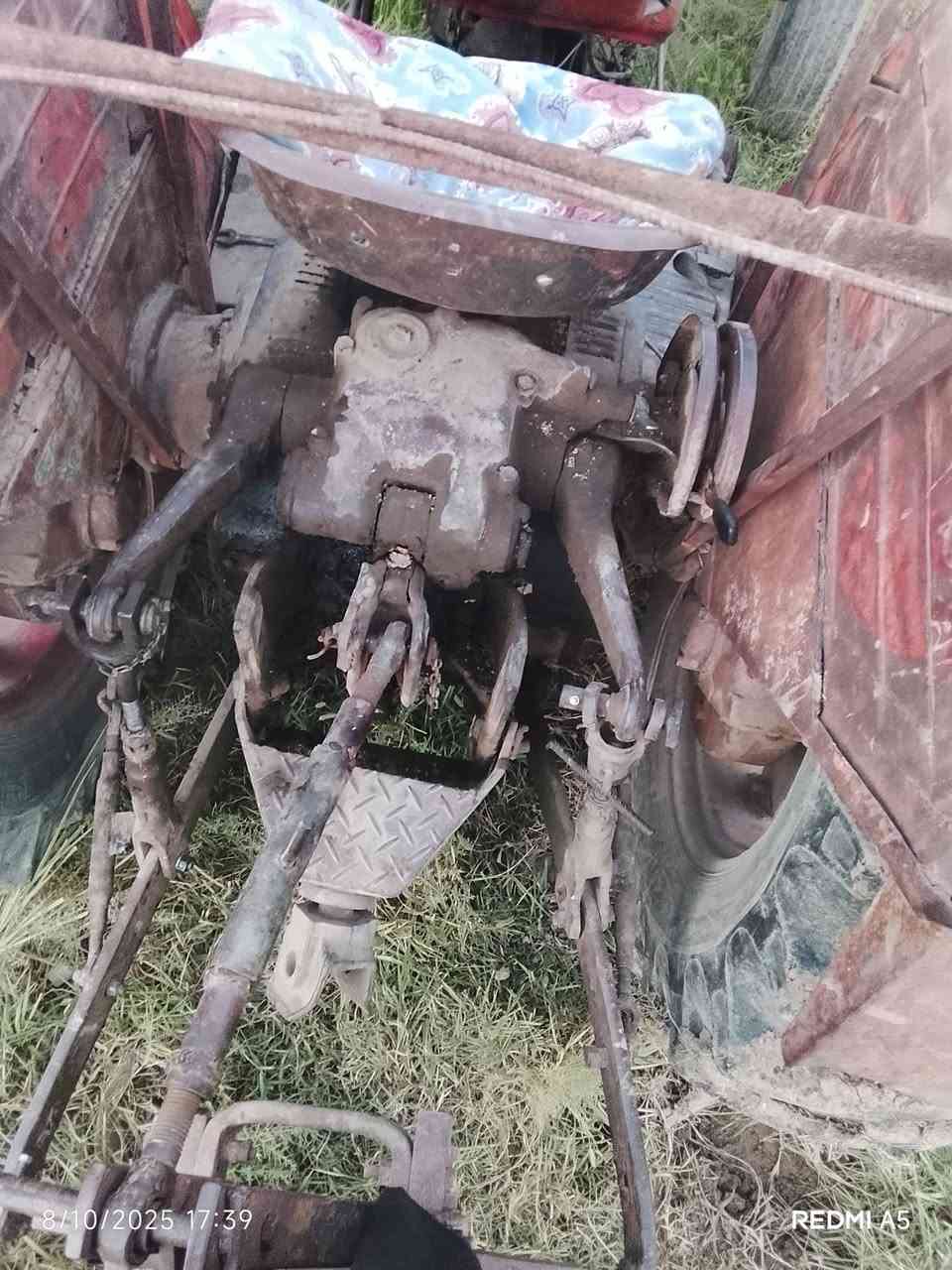 سلام عليكم عنتر لبيع موديل 88 جاهزه مكينه جديده وراها بس فدان و خرماشه الرقم ***********
