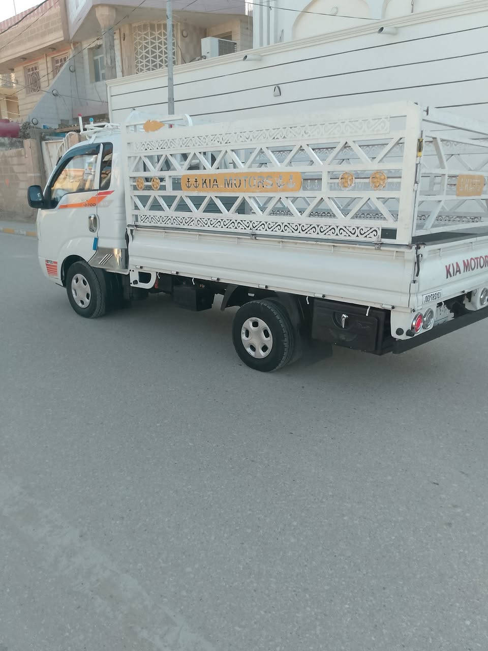 كيا للبيع موديل 2007 مكفوله كفاله عامه مفتوحه 2700 سيارة جديده سنويه مجدده لل 2028 تحويل ثاني يوم الاستفسار ***********
