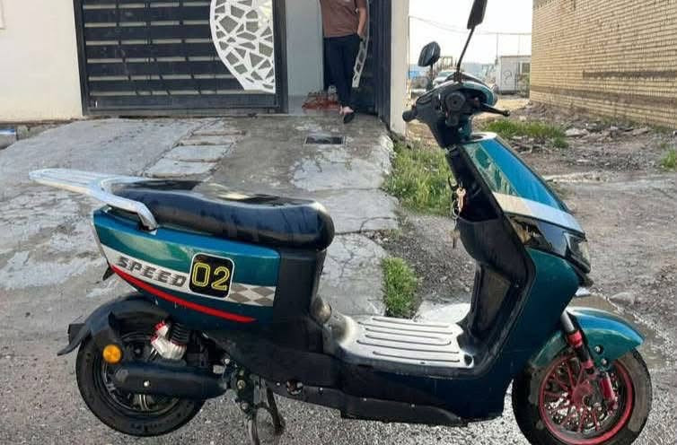 السلام عليكم 
دراجه شحن بطاريات 6 باتري 20 امبير 72 فولت
حجم ملف 1500 دراجه بحاله جيده جدا تمشي 45 كيلو حقيقي سرعه 60 حقيقي 
السعر 500او مراوس حسب الاتفاق
مكاني تاجيات رقم الهاتف
***********
