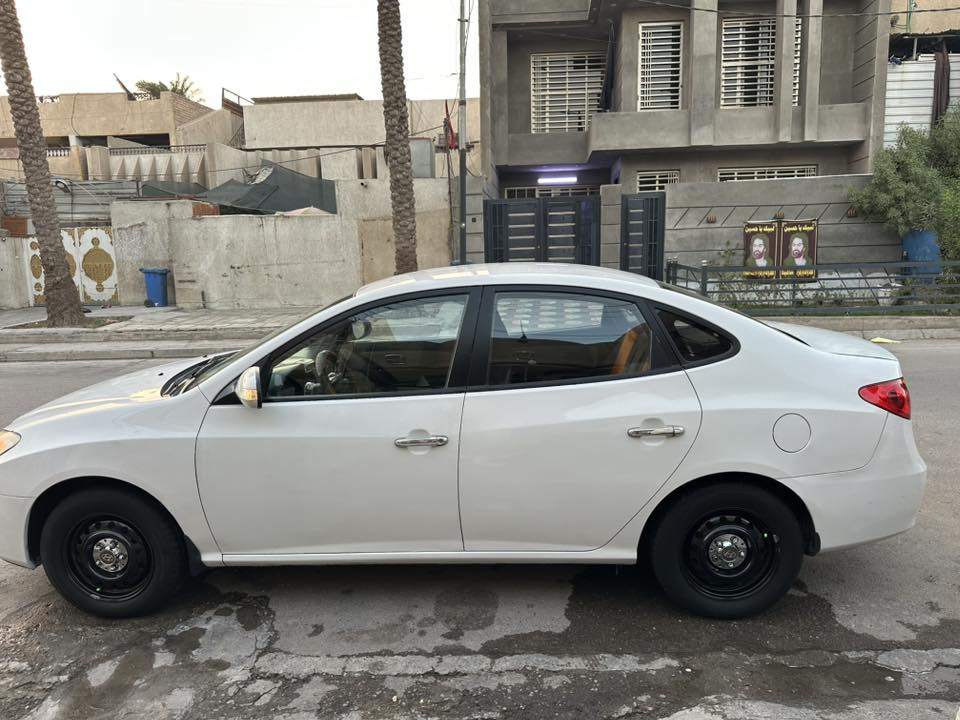 السلام عليكم  النترا 2011 مكينة 2000 الضرر فقط صبغ حزام السيارة جاهزة من كل النواحي الهاتف/***********
