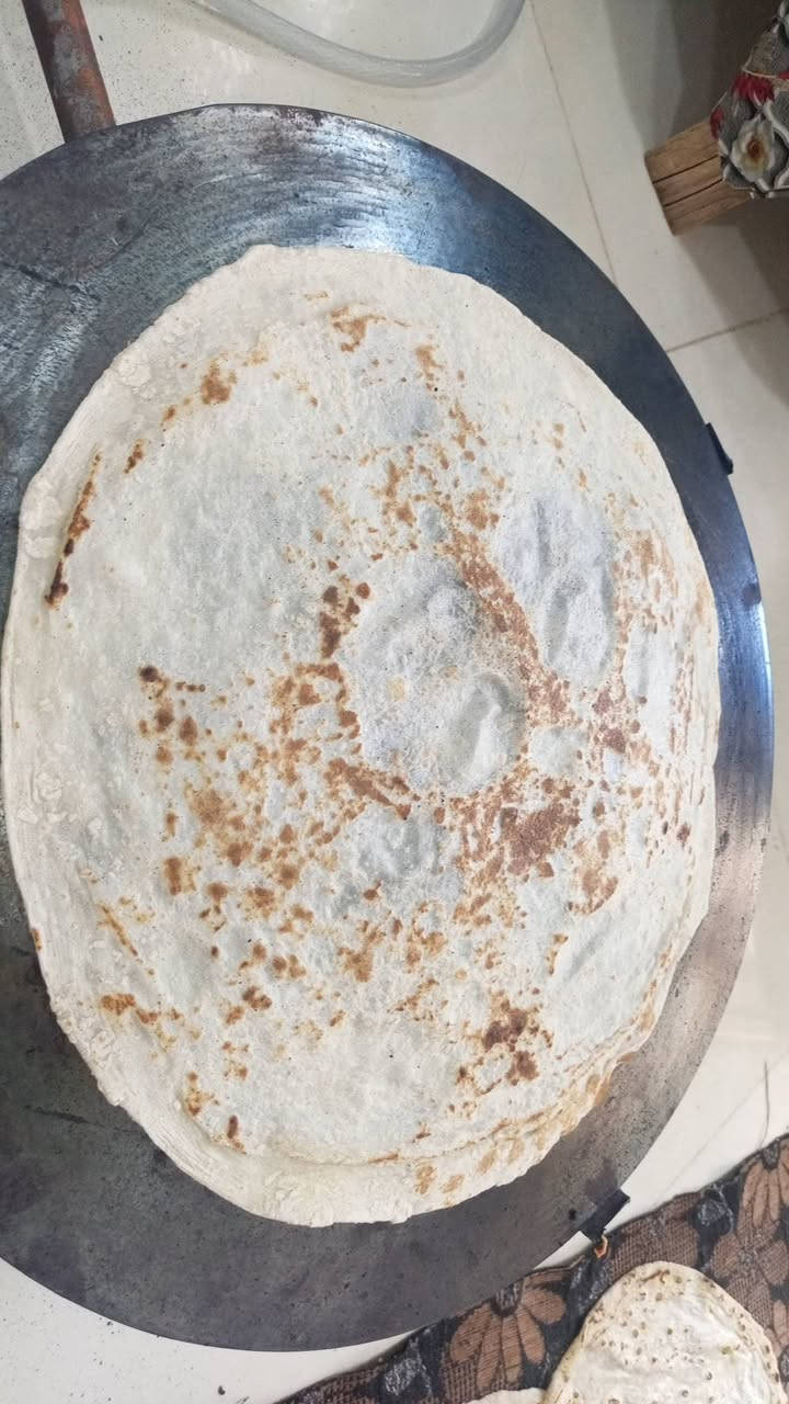 🌾 الخبز بالتنور الكهربائي 🌾
10 كرص بالف طحين من عدكم 
5 كرص بالف طحين من عندي
خبز صاج 
4 كرص بالف طحين من عندي 
6 كرص طحين من عدكم 
🍞 
. بطعم الأصالة وريحة البيت العراقي
 خبز طازة، نظافة وجودة عالية،
خبز بمحبة وإتقان من القلب للقلب. 🔥
، شهي، ونظيف... لأنكم تستحقون الأفضل دائماً. 🍞✨📍
الخبز يومي 
أهلاً وسهلاً بالجميع 🌷


**إذا كنت صاحب هذا الإعلان وتريد حذفه لأي سبب، رجاءا أرسل رسالة إلى الدعم الفني**