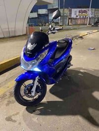 دراجه بي سي اكس ياباني جيل اول مكينه  150دراجه كله شغاله حساسات مال ست...