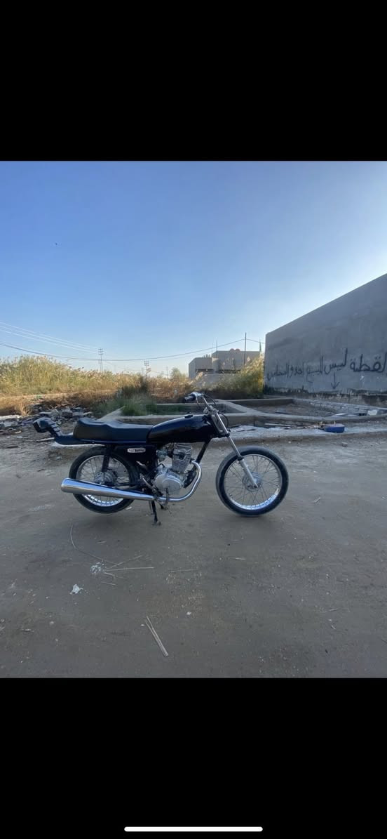 السلام عليكم دراجه نامه شلامجه للبيع او مراوس الدراجه حلوه ونضيفه ناقصها تفيلس وكعكه مال صالنصه تانكيها نضيف ناقصه بس توشيم وصالنصه MKZ جديده كشن CDI سبايدر طياري السعر ٤٠٠ وبيها مجال حك الجيه مكاني كربلاء الحسينيه رقمي ***********
