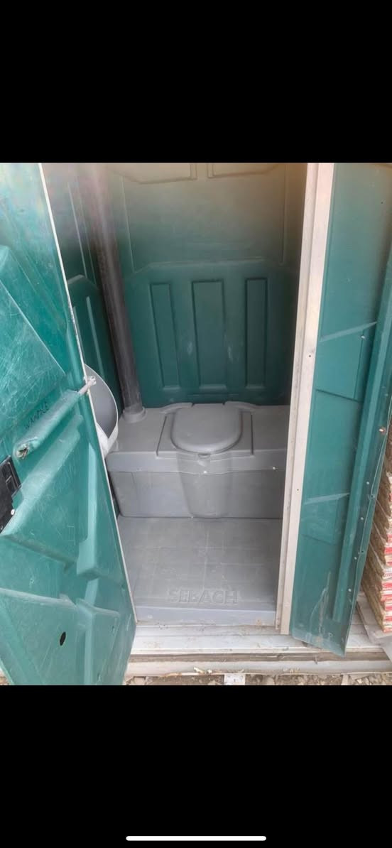 السلام عليكم متوفر تواليتات امريكي شرقي غربي مكاني بغداد مدينة الصدر موجود توصيل حساب الاتفاق سعر قطعه 275 الاستفسار ***********
