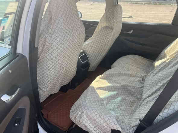 سنتافي ١٩خليجي 
محرك ٦سلندر 
٧راكب 
٣قطع تبريد 
كشنات كهرباء 
سياره كفاله 
ماشيه ١٥٨
السعر ٢٢٠
***********
