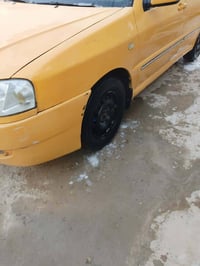 شيري 2011 سياره أي نقص مابيهه تخم تاير صدر جديد سياره ع ايدي من الدوام...