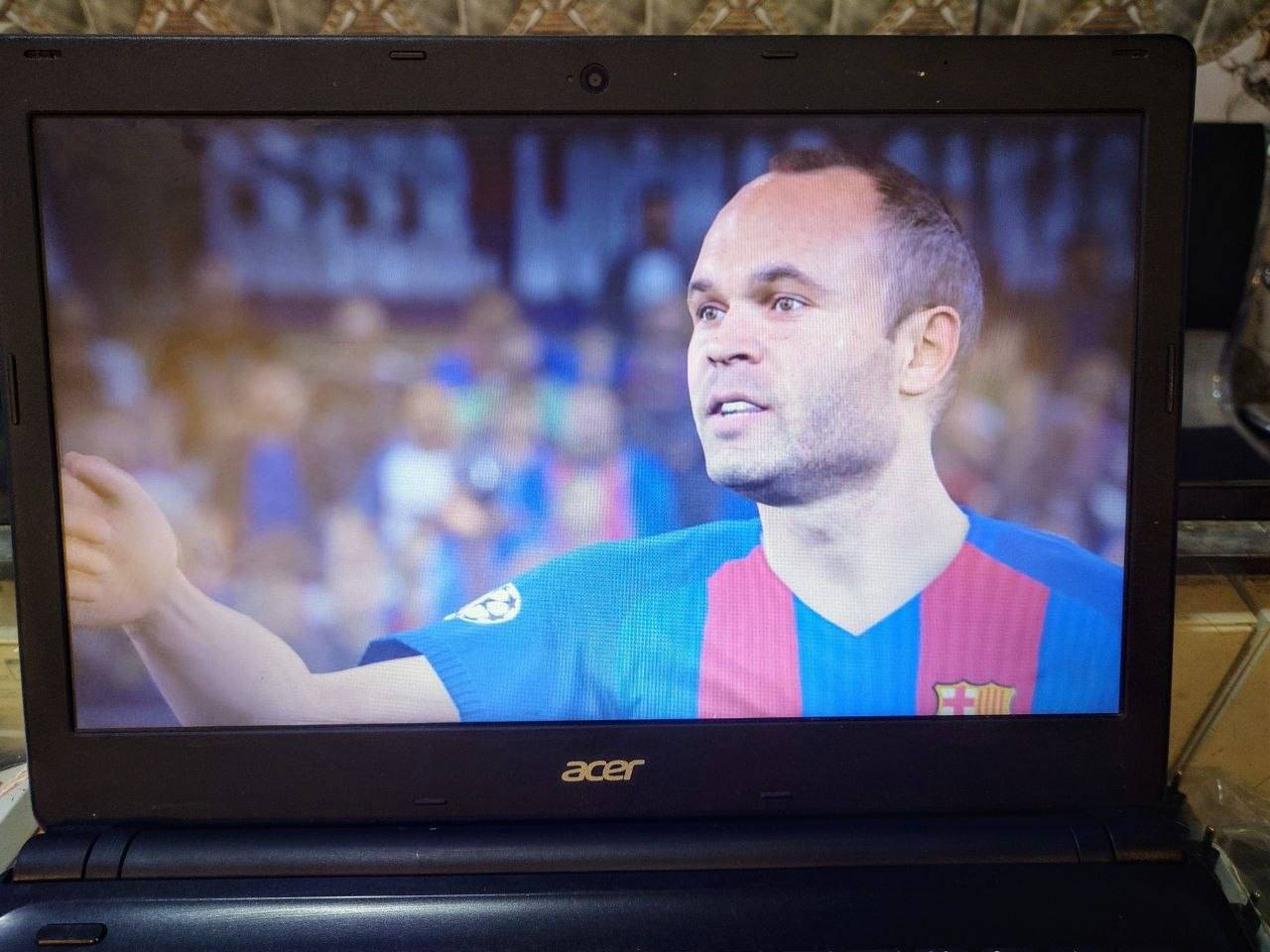 السلام عليكم عيني
اخوان عيدكم مبارك ان شاء الله 
لابتوب acer
كور 5 جيل 4
هارد 320 رام 4 قابلات للتطوير
جهاز كامل مع جميع التطبيقات والالعاب
شحن ساعتين فما فوق الملحقات
شاحن اصلي وجنطة مستعمله
السعر 135 قفل 
واصلك لباب البيت


**إذا كنت صاحب هذا الإعلان وتريد حذفه لأي سبب، رجاءا أرسل رسالة إلى الدعم الفني**