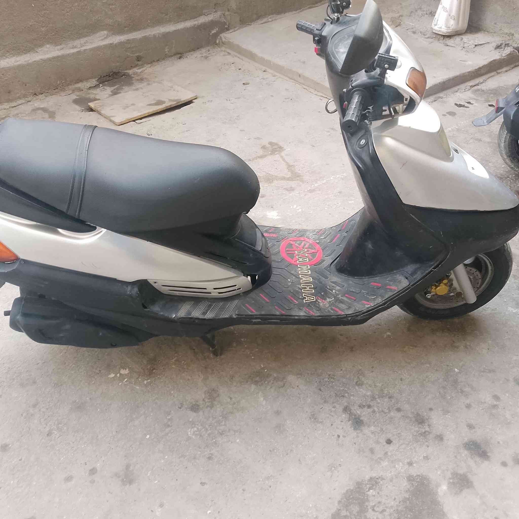 سلام عليكم دراجه فراشه البيع مكينه جديده شغاله سلف هندر كهربائيات السعر 350 وبيها مجال بغداد العبيدي ***********
