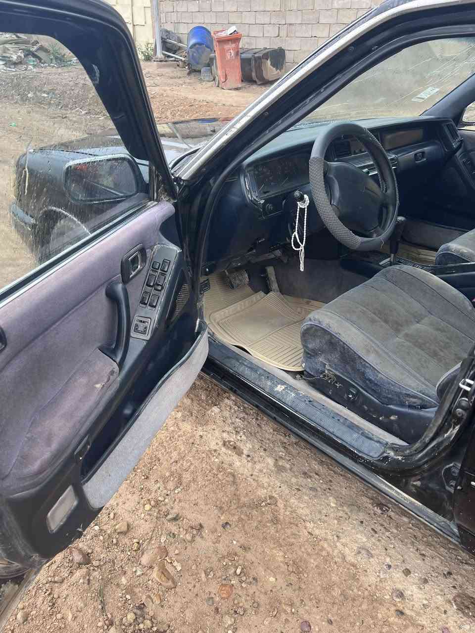 بعده فحص نينوه صاحبه مدله الباقي بل شرط لا صبغ ولا كص***********
