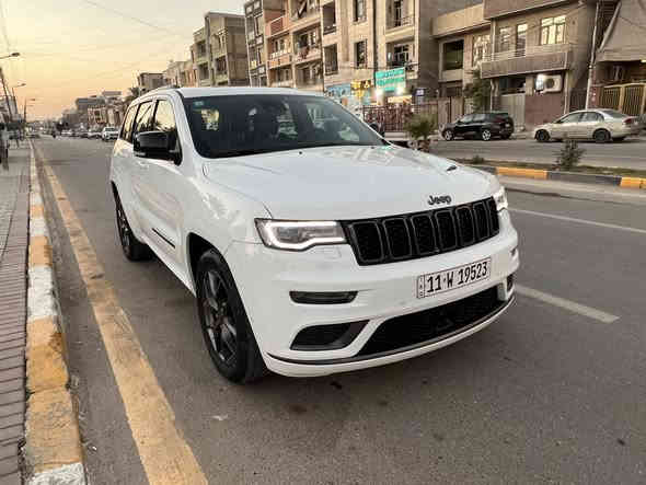 سلام عليكم للبيع جيب اس  ام رادار   S 2020 ( خـليـجـي )
ماشيه 38 ميل 
فول فول مواصفات فورويل بارنوما فتحة 

السياره كفاله عامه من الصبغ او البارد كير مكينه كلها كفاله عامه
عدا كارت تحت بك لايت بسيط 

 ( وكاله هارلم) ام الرادار

مكينة  3600 6 سلندر  

 سقف بانوراما 

 كشنات جلد اسود و احمر+ كهرباء + تدفئه + خزن ٣ وضعيات 

 نظام النقطة العمياء 

 ويل حجم 20 بلادي سبورت 

 نضام خاص للطرق الوعرة 

تشغيل عن بعد 

مري كهرباء 

 مرايا متحسسة للضوه العالي 

 بخاخات لتنضيف اللايتات الامامي

 نظام تشغيل واطفاء المحرك اوتماتيكي للتوفير وعدم صرف الوقود عند الايقاف (AUTO START SYSTEM)

 

وضعيات قيادة التحكم بيهم عن طريق الماوس 

لايت زنون امامي ولد خلفي 

 تخم تاير جديد

اوتو بارك

 ستيرن كهرباء + تدفئه ستيرن 

 ريموت كنترول عدد 2 

 حساسات خلفية امامية

مكان السياره بغداد 

للاستفسار :***********
