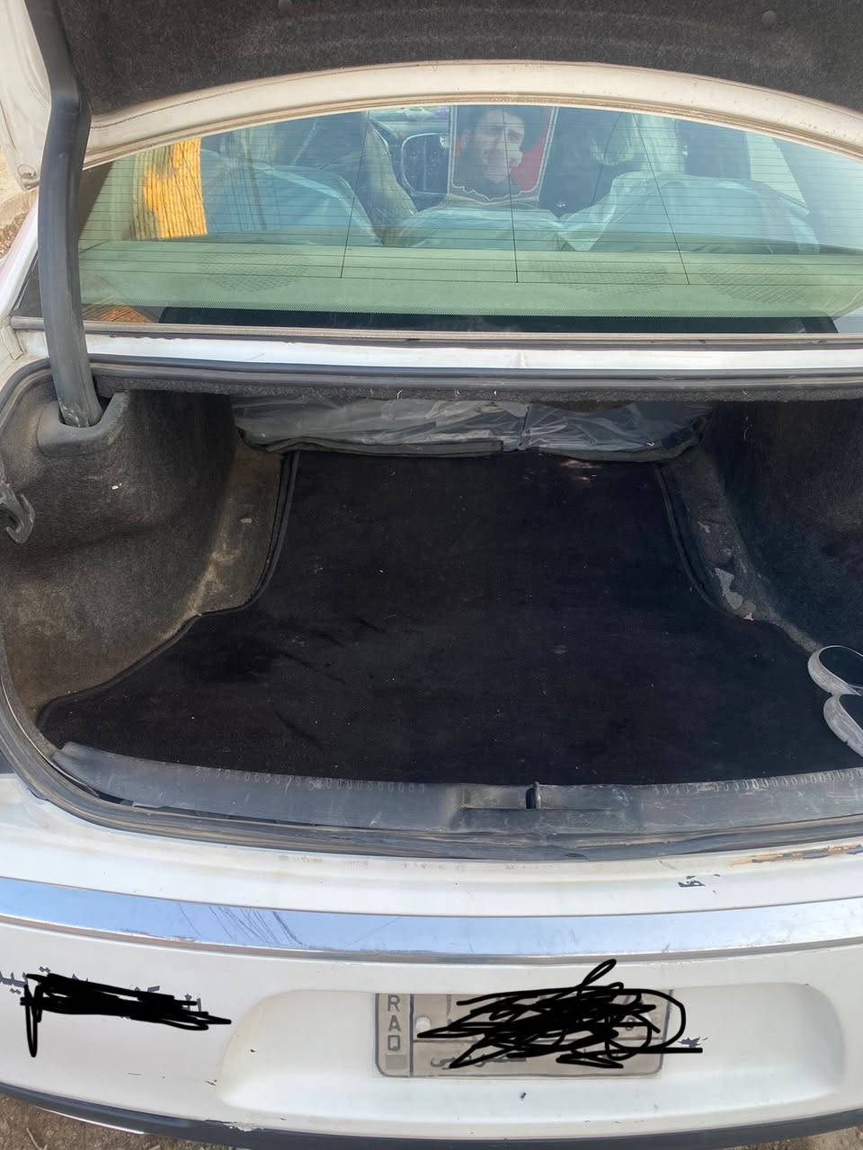 سلام عليكم شباب سياره للبيع مديل 15سياره مصبوغه صبخ حزام ما ريد تفاشل وياكم المكينه 6 مكفوله لا تبخير ولا تنقيص سنويه 26بشهر ال5تنتهي سعر 145وبيه مجال حك الجيه العنوان بغداد مدينت صدر لاستفسار عله هاذ رقم ***********
