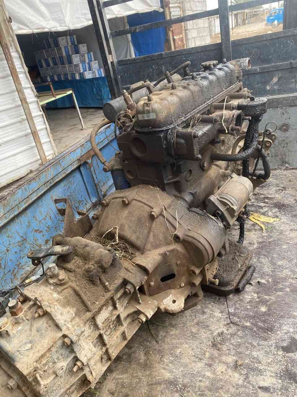 سلام عليكم كير ومحرك ازوزه للبيع مع ملحقاته وسعر تصل على رقم ‭٠٧٧٠ ٨٧٣ ٨٩٧٠‬
