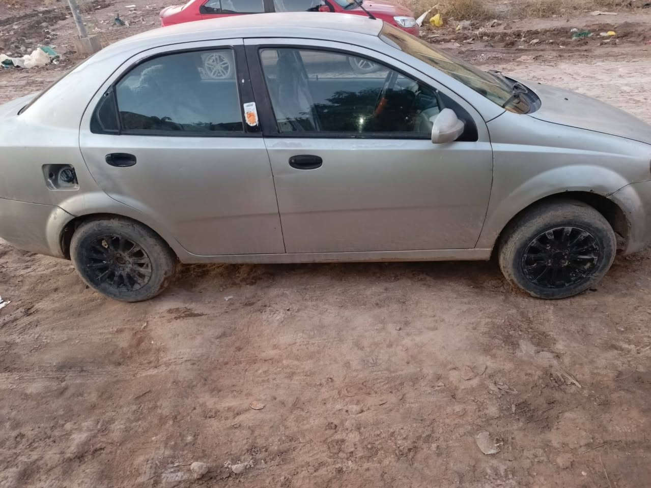 سياره افيو 2005رصاصي بيه جراد تبريد تدفه فول
كير اوتو /حداد جيدا مكينه جيده /كهرباء فول /سنتر لك سياره رقم بابل سنويه2027

سعر45 وبيه مجال قليل راعيه يريد مداور بل قاسم 

***********

ديوانيه سنيه
