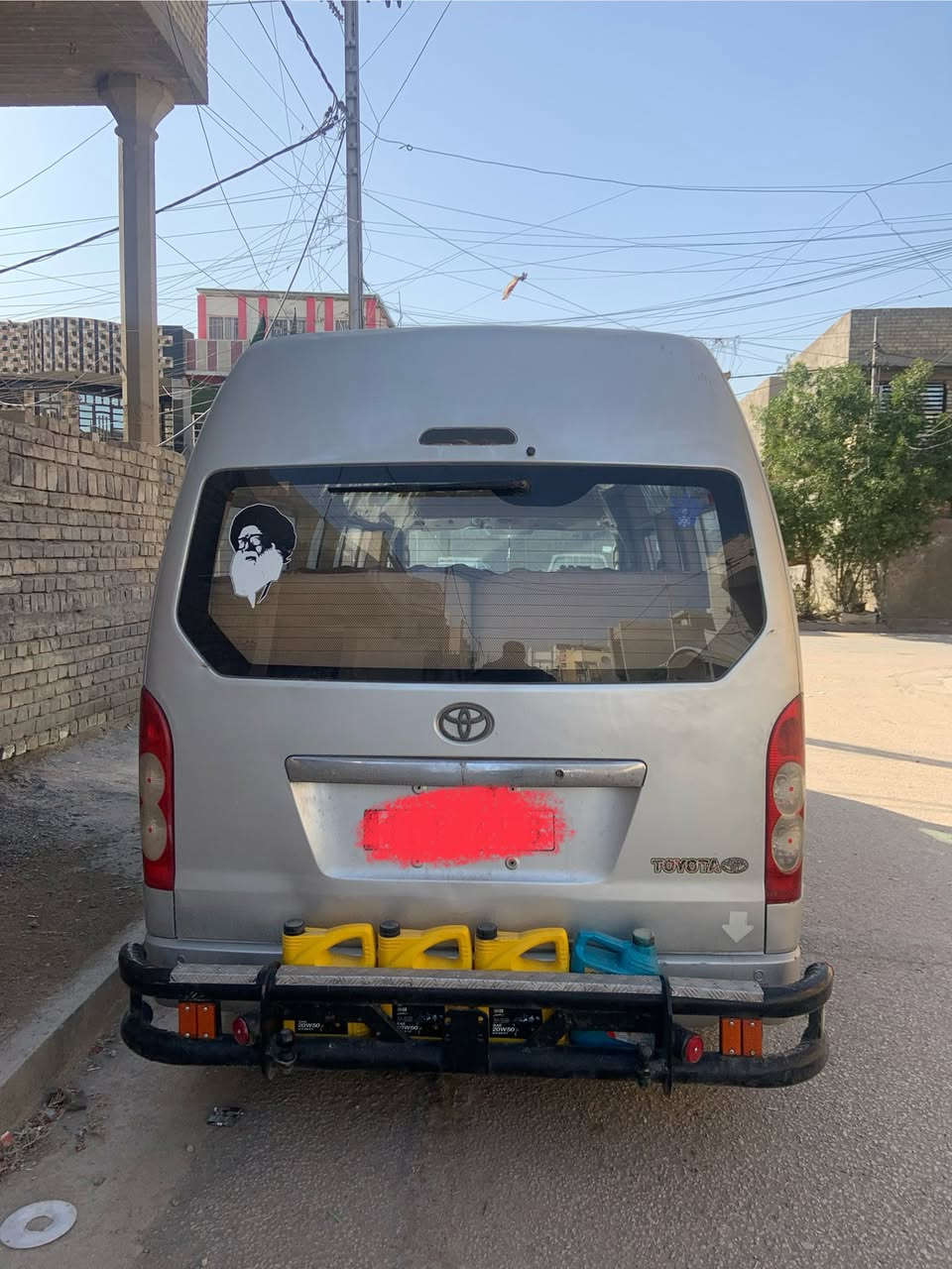 تيوته هايسا عالي  موديل 2010مكينه كير محور بطه لسياره بيه شويه معجون مرشوشه صبغ عده القماره  للستفسار ‭0773 788 2449‬
