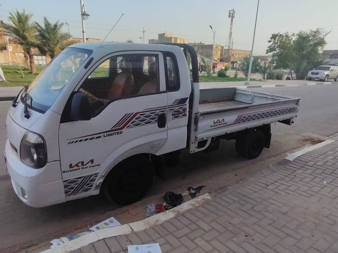 سلام عليكم كيه 2018 رقم بصره مشروع وطني مكفوله من الضربه والصبغ والعيب الشرعي مكينه 2700 شرط لا تبخير ولا تنقيص حداديه جديده تخم تاير كهربائيات شغاله سعر 88لعنوان البصرة ***********
