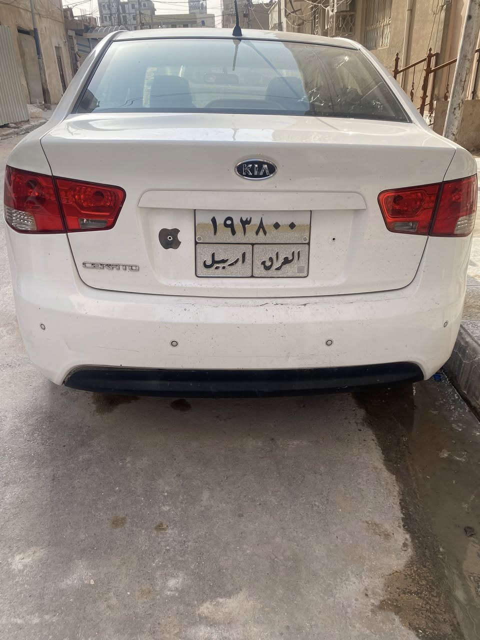 سيراتو ٢٠١١ للبيع فقط البنيد مرشوش وبيه حالوب ضعيف جداًممبين السعر ٨٥ *********** النجف الاشرف
