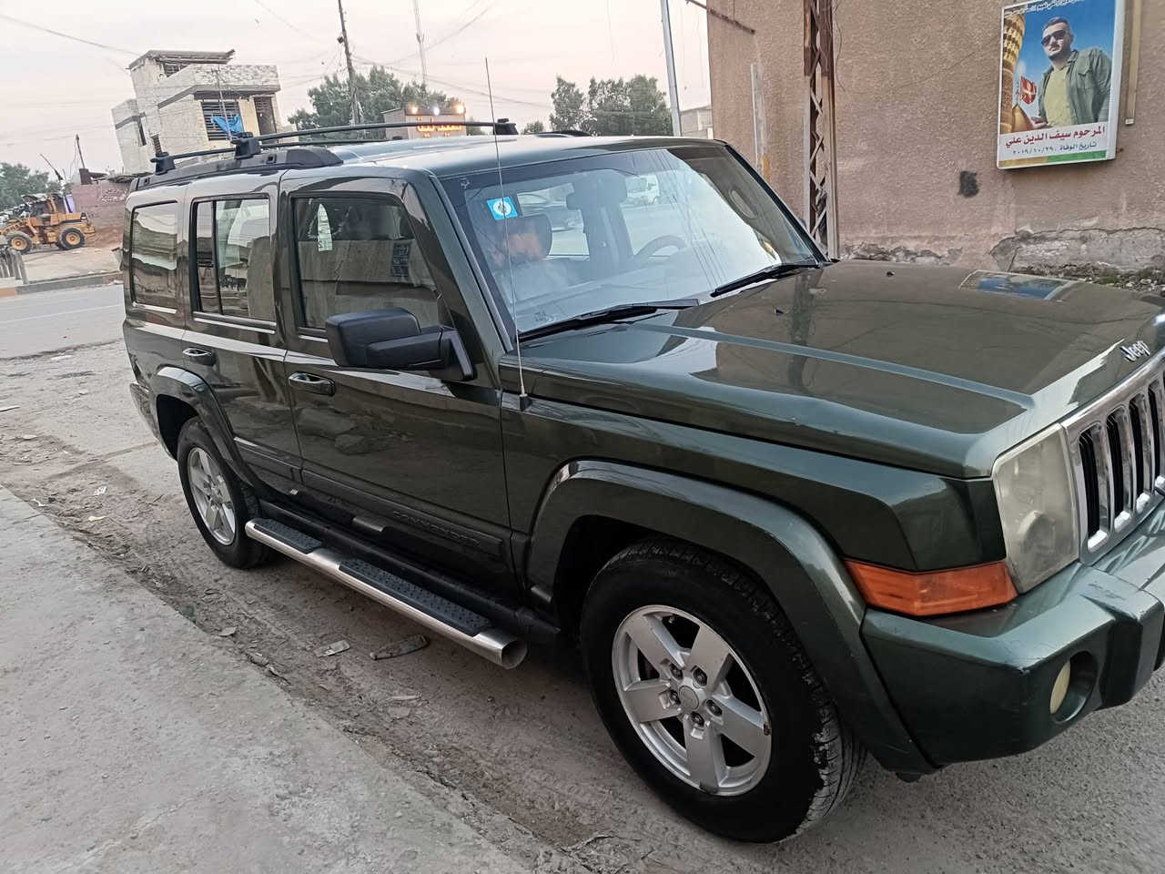 السلام عليكم
للبيع او للمراوس جيب كوماندر 2007 مكينه 3700 محور غاز السياره كلين بدون حادث او صبغ عدا البنيد مفتوح بدون تبديل كير ومكينه حلوات صدر حلو نقصهه فقط مشط استيرن ودبل خلفي
السعر 110 
رقم الهاتف ***********
اسف على الاطاله
