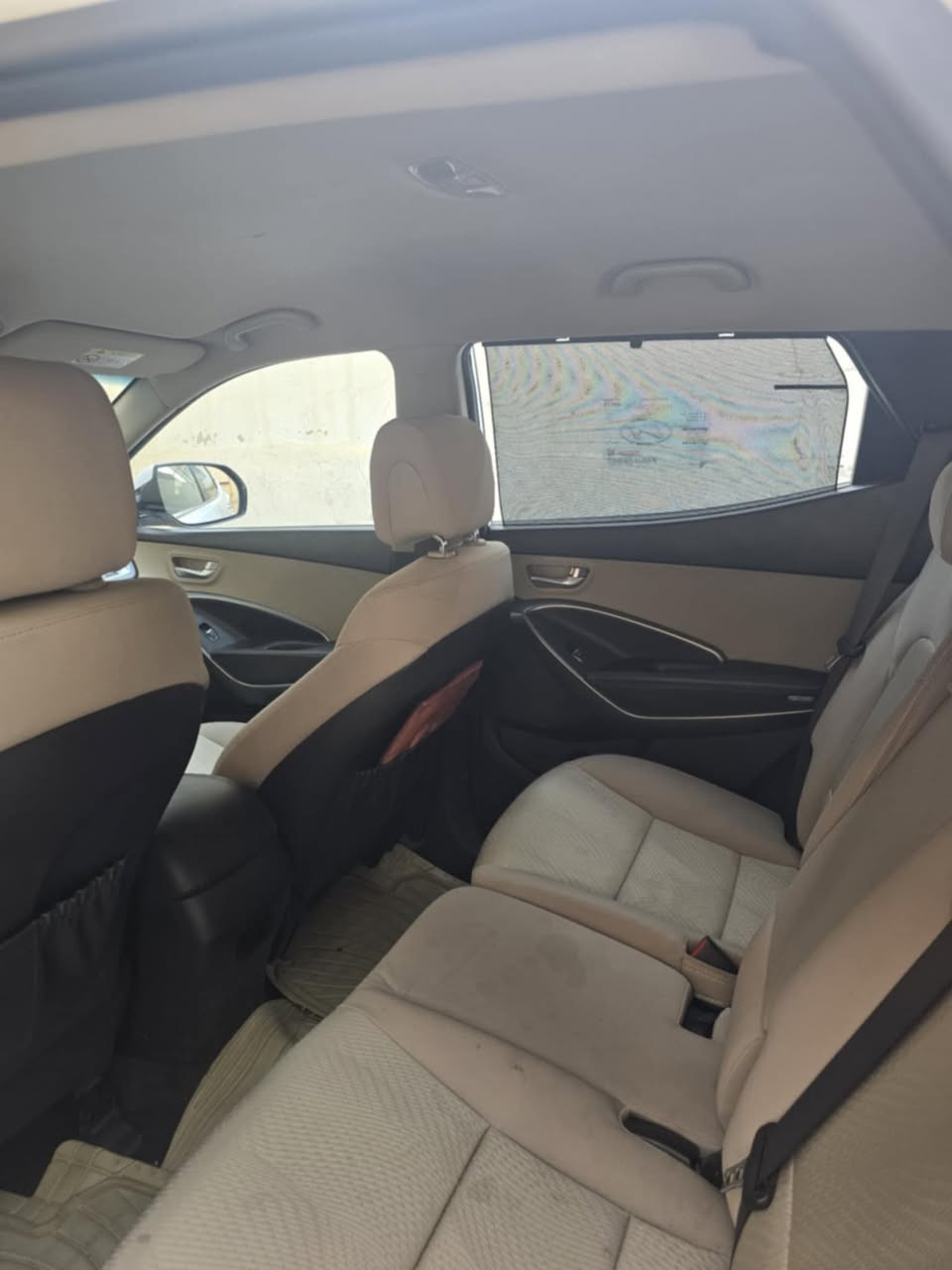 هيونداي سنتافي 2018 خليجي سلندر 6 كلين تايتل فول مواصفات ماعده سلايت وكشن جلد السياره بيها قطعتين صبغ ربع السقف وبداية البونيد فوق الايتين بسبب الغسل المسبب لازله صبغه السياره ماشيه ١٨٤٠٠٠كم فول مواصفات مكان كركوك *********** السعر ٢٢٠ ووقه بيها مجال رقم اربيل
