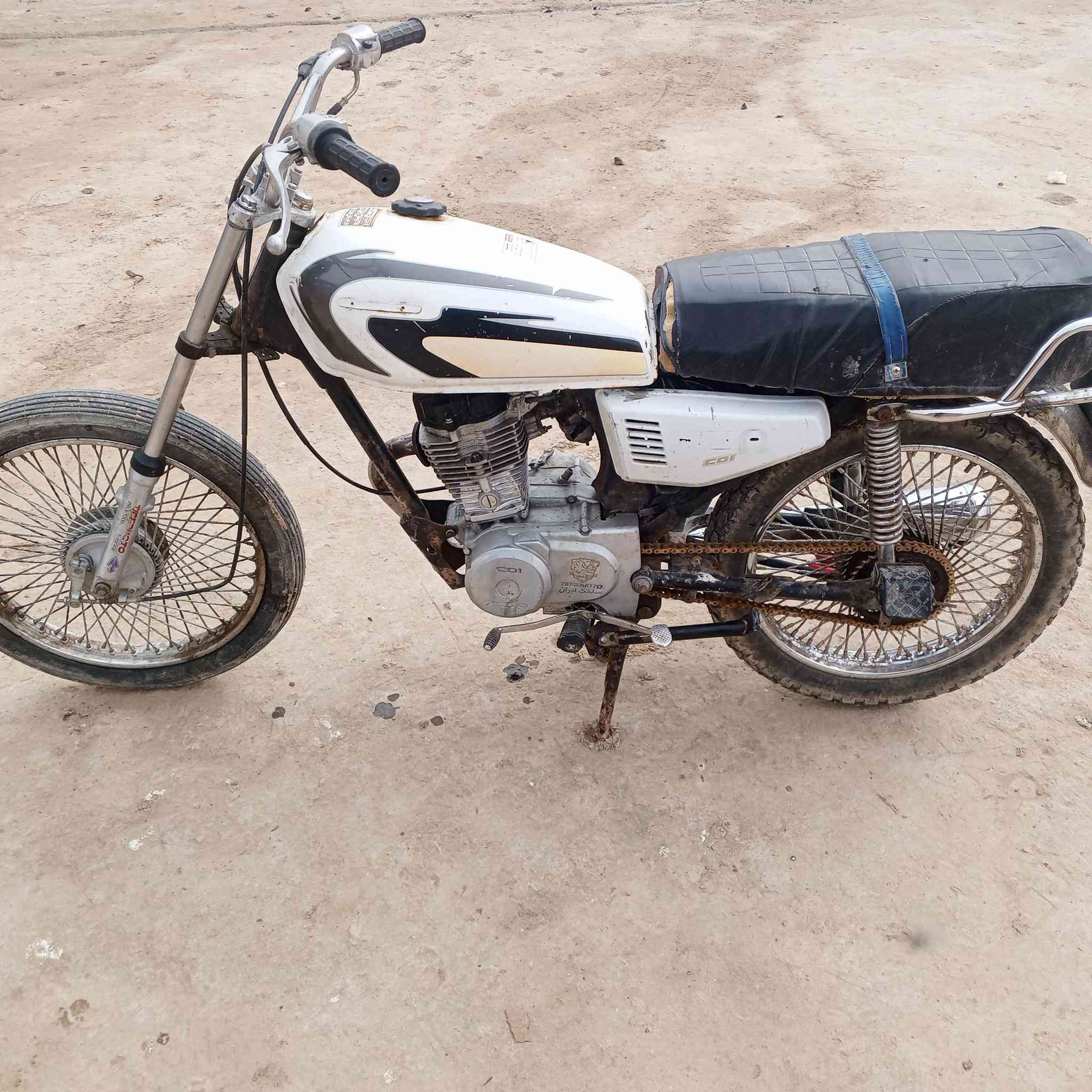 السلام عليكم موطور تايكر عشرين حربي معمر جديد  الويل جديد التواير جديده المكان الا جمسه
السعر 200 وبيه مجال 

مو شاري لا تبزعني. وهلا


**إذا كنت صاحب هذا الإعلان وتريد حذفه لأي سبب، رجاءا أرسل رسالة إلى الدعم الفني**