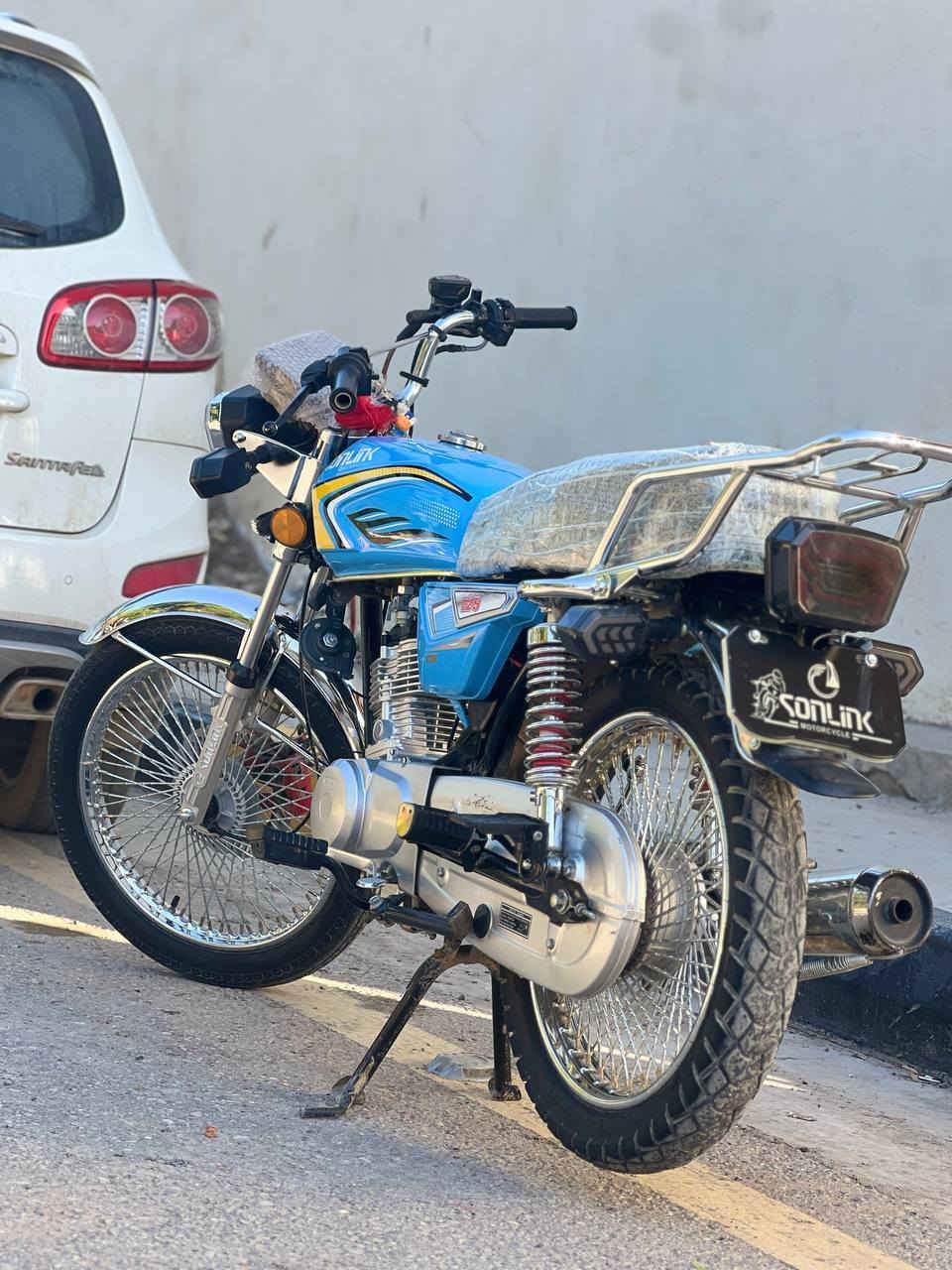 سلام عليكم دراجه سونك 5كير
موديل 25 صارله 3اشهر من طالعه اورق كامله دراجه نضف من صوره بهواي تجي تشوف بعينك تشغل تمشي سعر 800 بيه مجال قليل رقمي ***********
