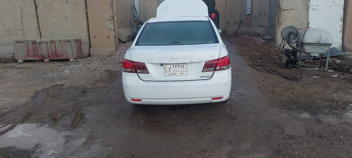 السلام عليكم سيارة بي وايدي  اف اثري اتماتيك ٢٠١٣ فول بصمه و فتحه  للبيع بيها نواقص بصيطه سعرها عله الخاص رقم الهاتف ***********
