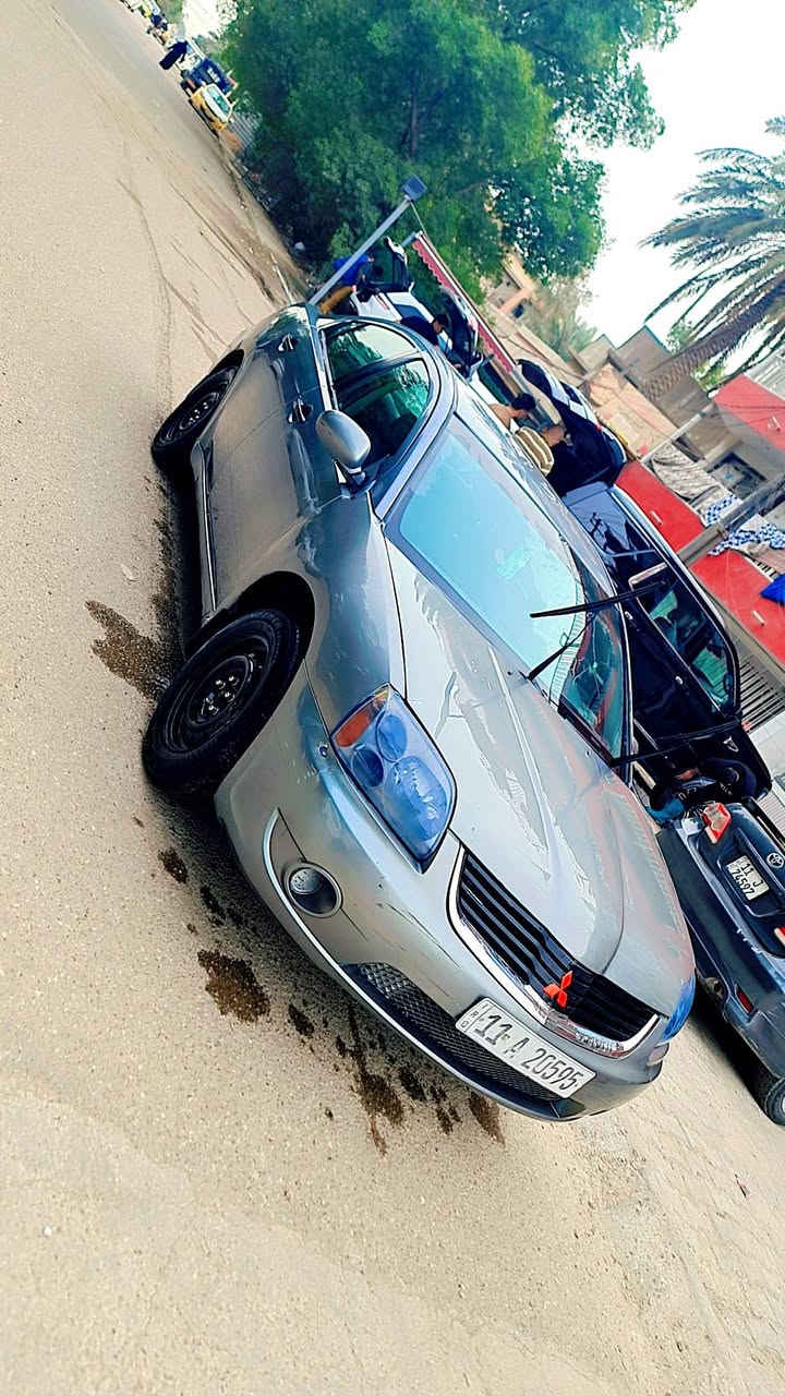 من رخصة الادمن المحترم مسيوبوشي كلند وارد امريكي حادث جاملغ امامي بدون دواخل  للبيع موديل ٢٠٠٩ سياره نضيفه جدن مال جناي وجاهزه من كلشي محرك٢٠٠٠ المرغوب قبق ابيظ بسمنه تحويل مباشر صبغ حزام اثر جراد مكاني بغداد السعر ٧٧ عذرن ماجاوب على فيس هاتف فقط ***********..***********
