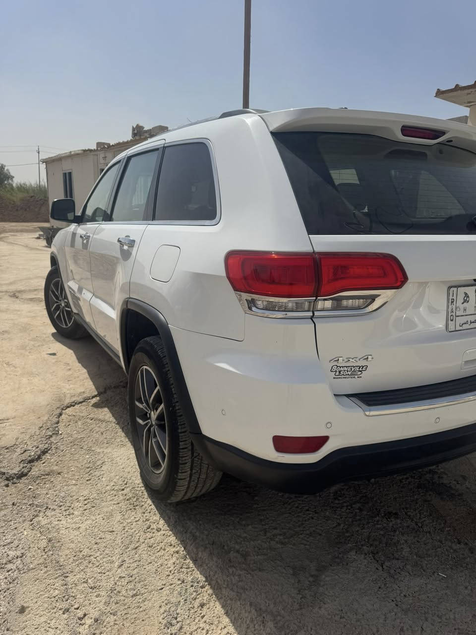 السلام عليكم جيب ٢٠١٨ وارد أمريكي داخل بيجي حساس امامي خلفي رادار امامي خلفي حادثه خفيف السياره لمتد ماشيه ٩٦ ألف سعرها ٢٢٥ استفسار ***********مكاني واسط أو بغداد
